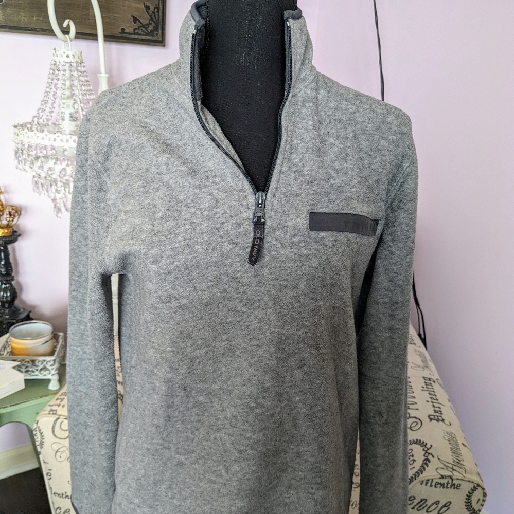Ladies Gray Zipper Pullover In Medium